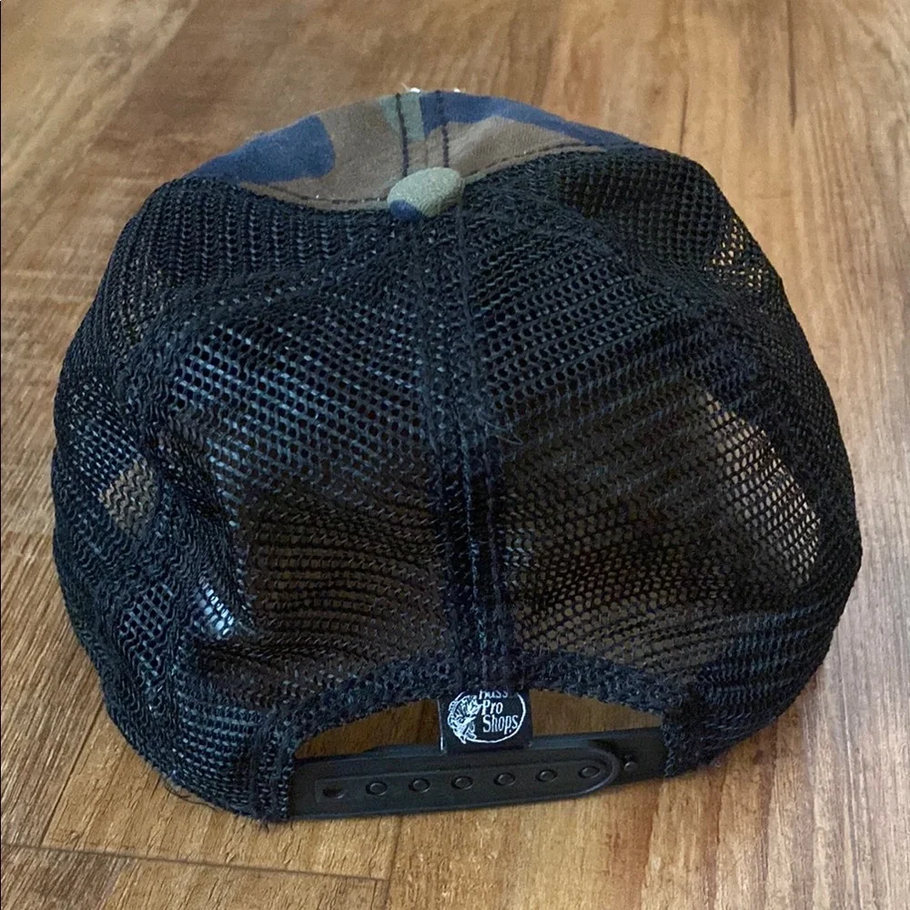 Bass Pro Shops kids Camo deer Trucker Hat